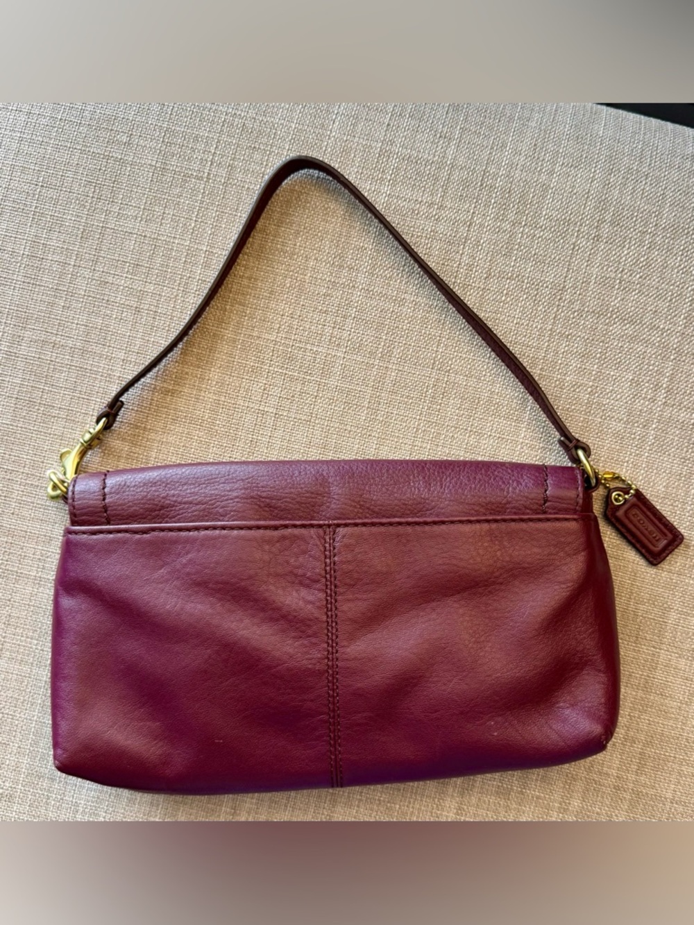 COACH Campbell Soft Burgundy Leather Wristlet with Gold Hardware - Picture 2 of 7